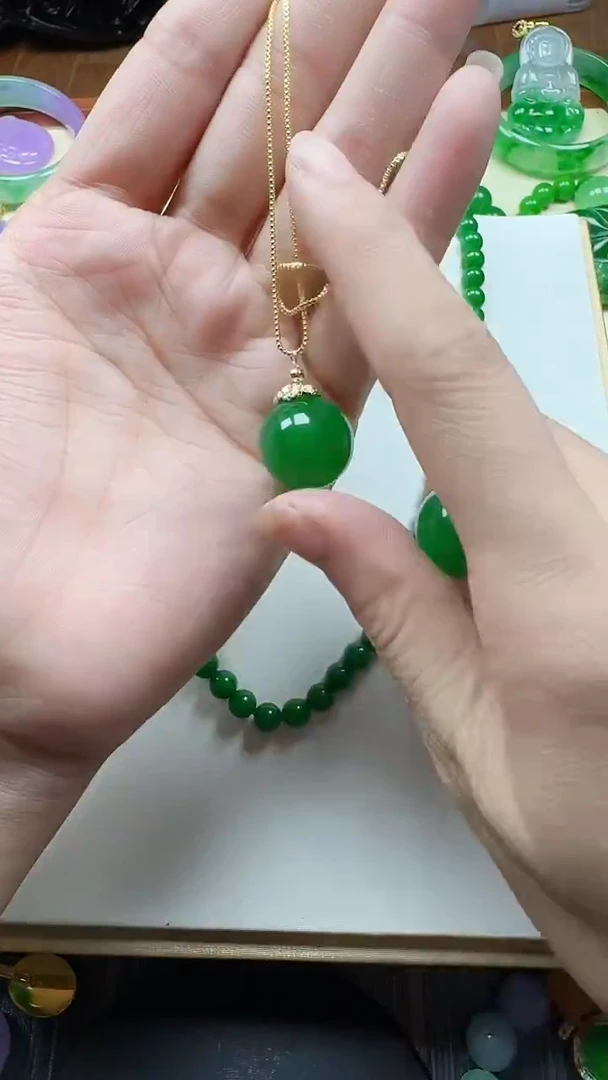颈饰未镶嵌翡翠16mm拉绿弹珠