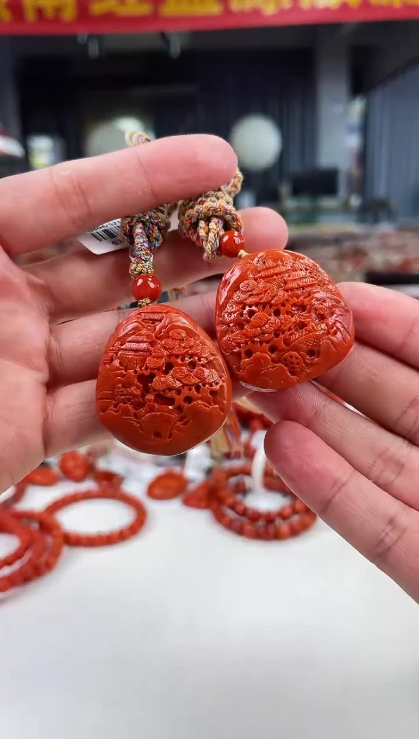 【闪购商品】南红玛瑙雕刻吊坠未镶嵌（多样式发其一）