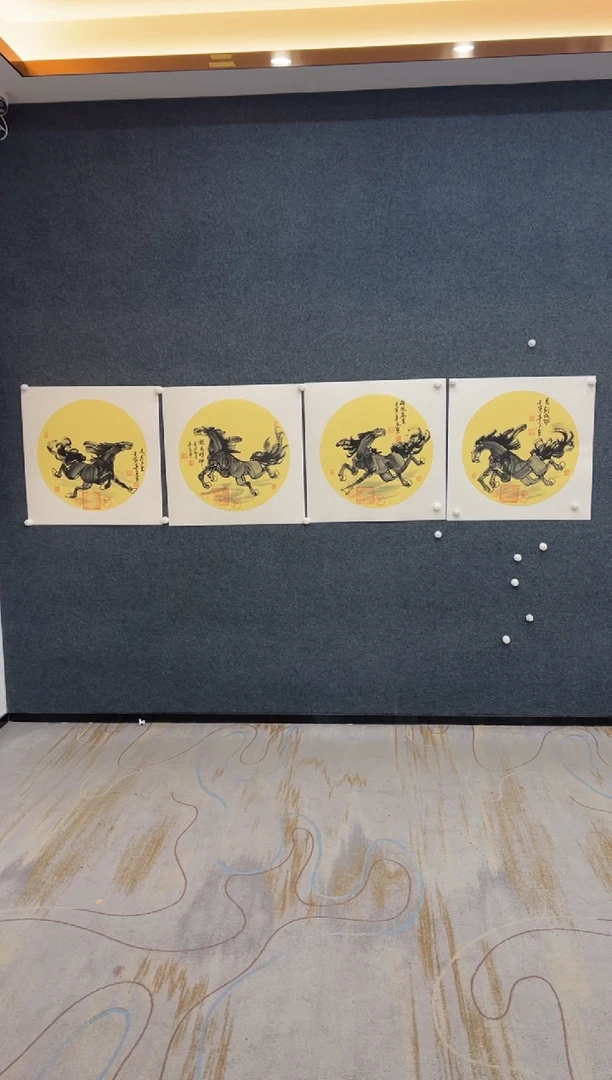 国画美术馆-黄春香-斗方-骏马15