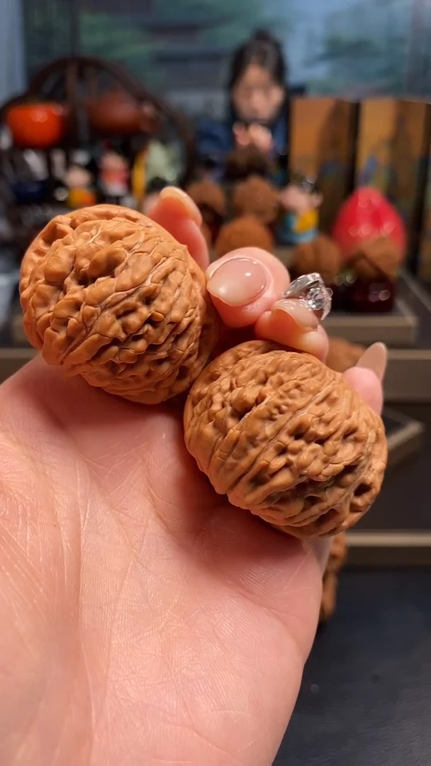 【闪购商品】文玩核桃把件F 415四座楼41尺