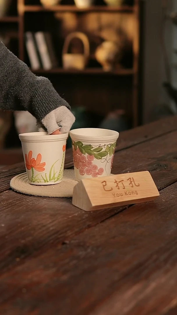 摆件15-177高11口10误差2已打孔