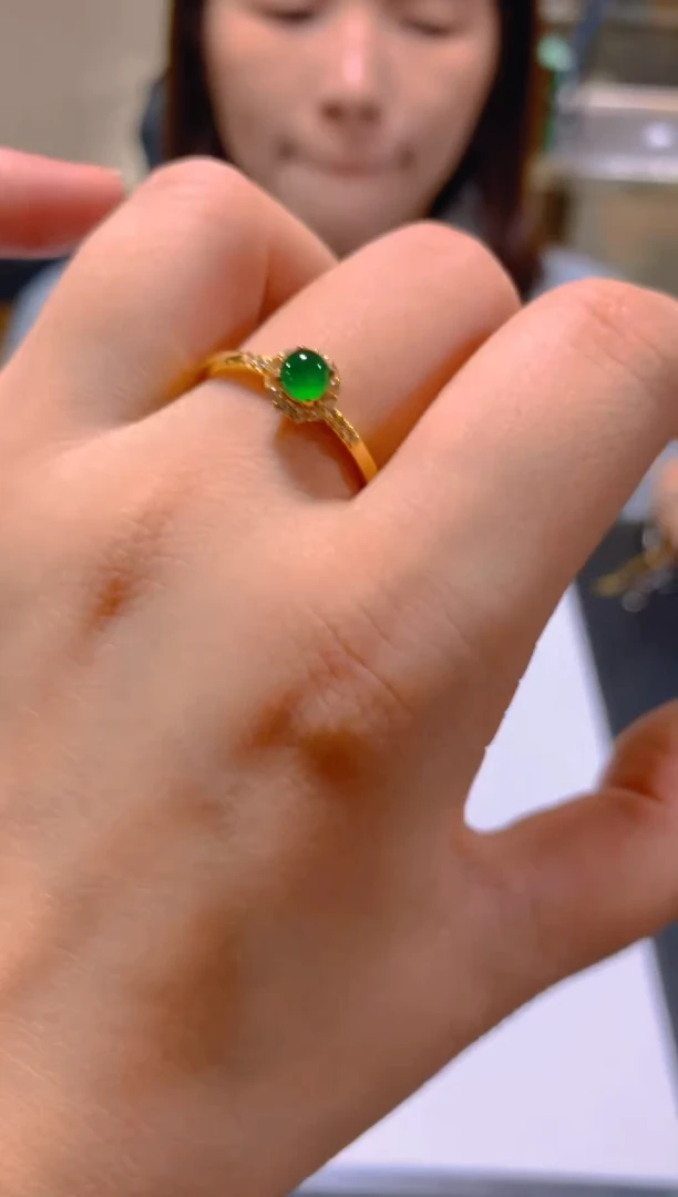 未镶嵌戒指翡翠多样性发一