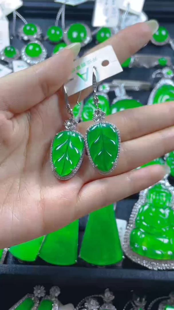 银S925镶嵌翡翠耳饰11