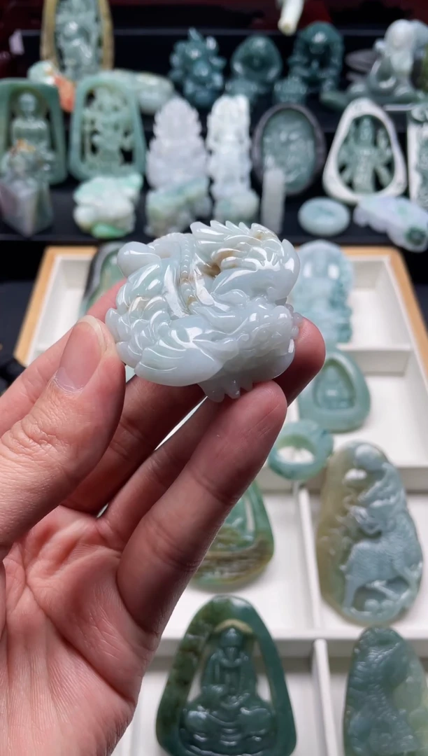 颈饰未镶嵌翡翠23  天然翡翠a货  飞天貔貅