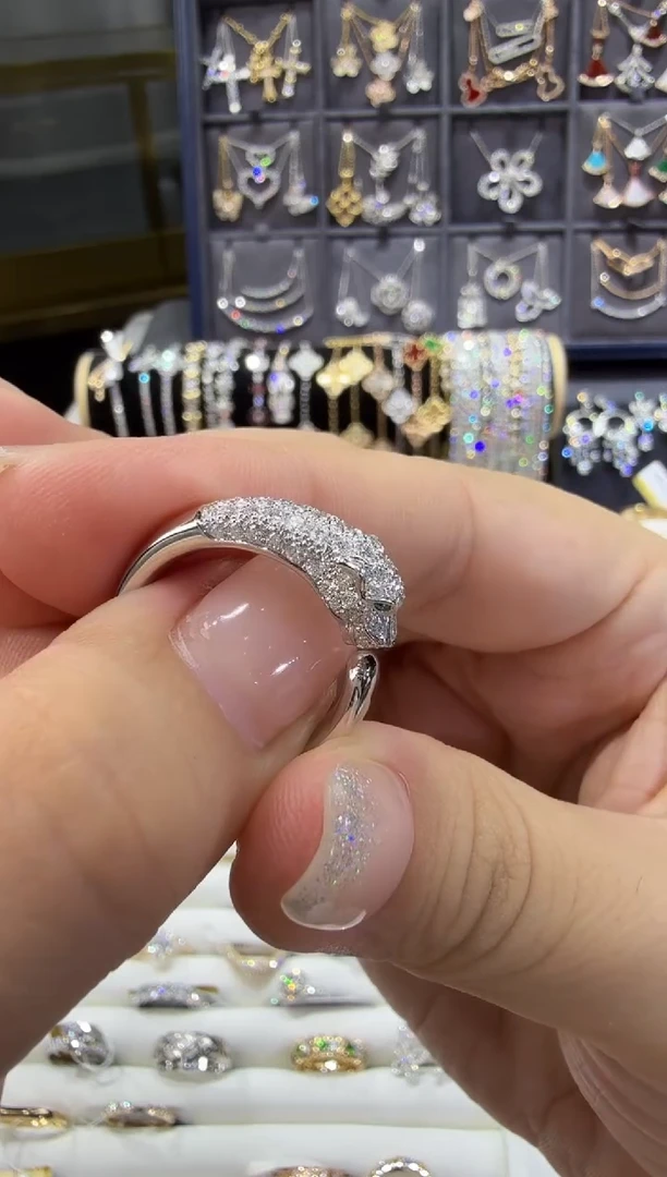 项链18K金镶嵌钻石戒指