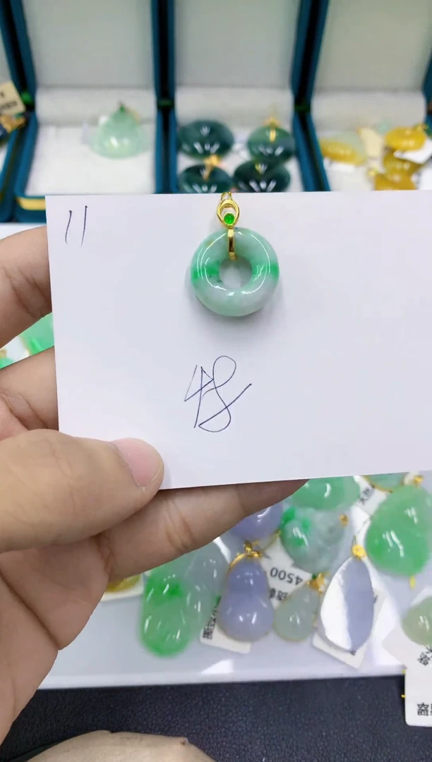 颈饰未镶嵌翡翠11111111