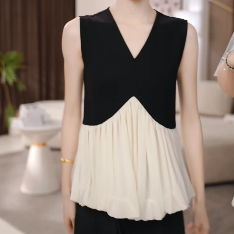 法式拼接V领无袖T恤女2025新款气质设计感百搭上衣LK2504453