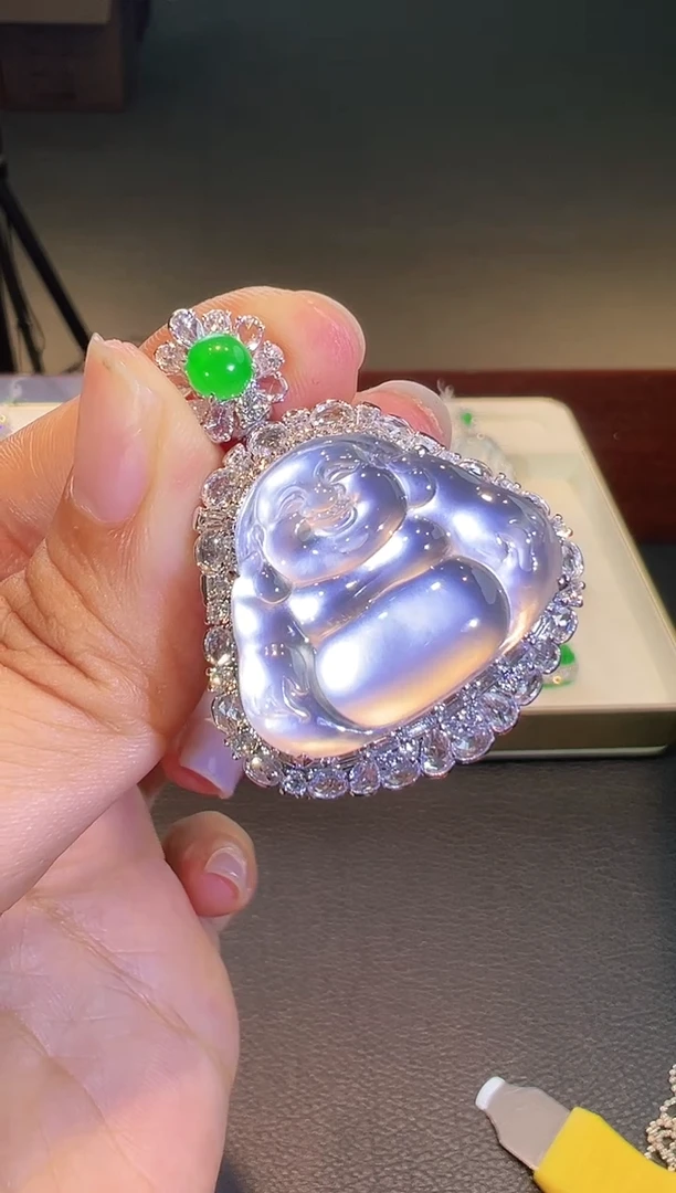 吊坠(不含链)18K金镶嵌翡翠翡翠