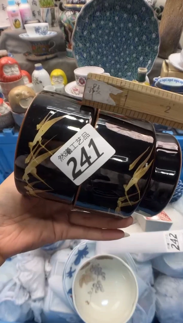 瓷片天****）241