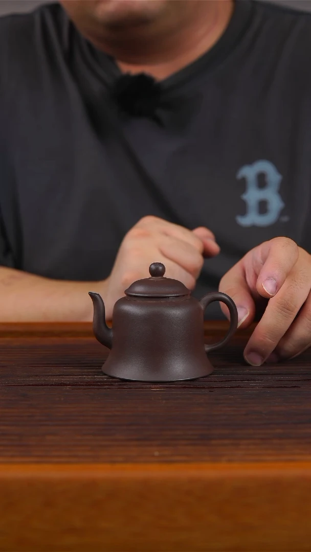 茶壶紫砂紫泥金钟壶