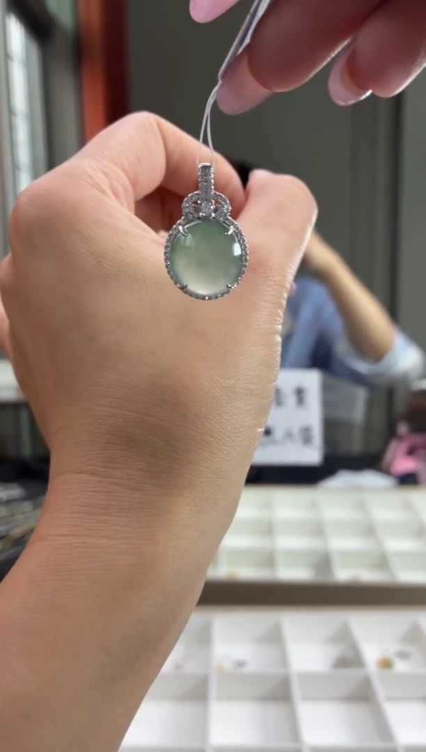 颈饰银S925镶嵌翡翠111111111