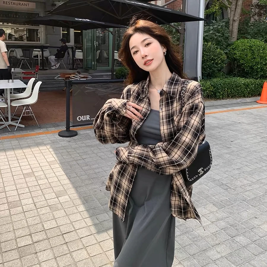 春夏季法式复古格子大码衬衫外套女轻奢港风衬衣长袖上衣5102#