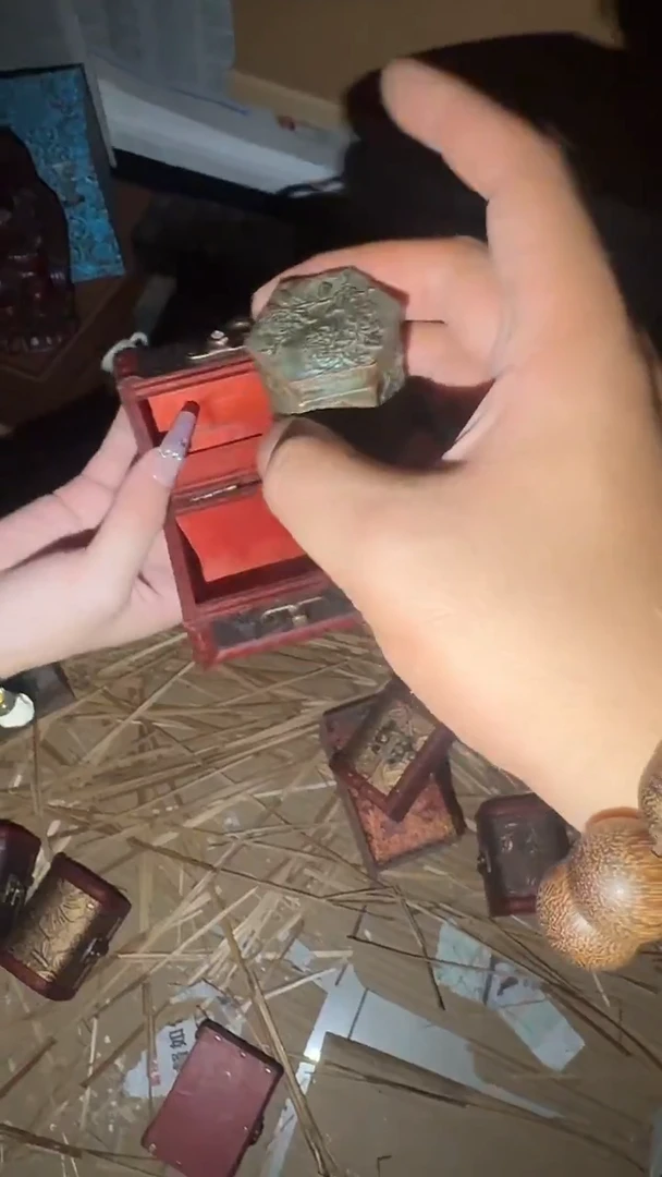 老物件孤品闪拍链接