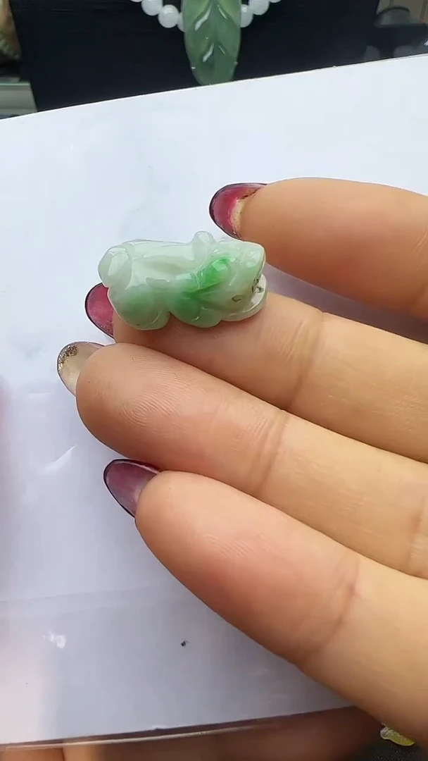 【闪购商品】翡翠挂件未镶嵌貔貅