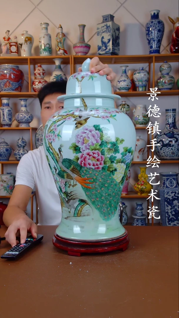 现代景德镇手工手绘陶瓷摆件90