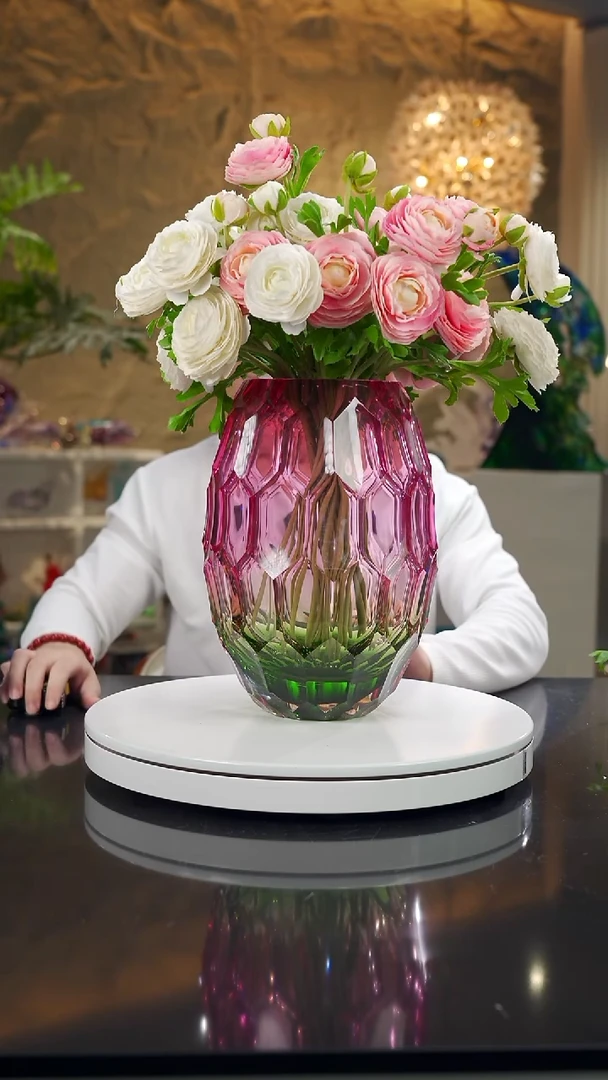 手工艺品琉璃福利金红绿凹切面花瓶
