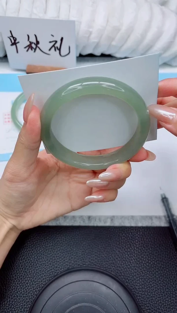 未镶嵌手镯石英质玉116-62.7