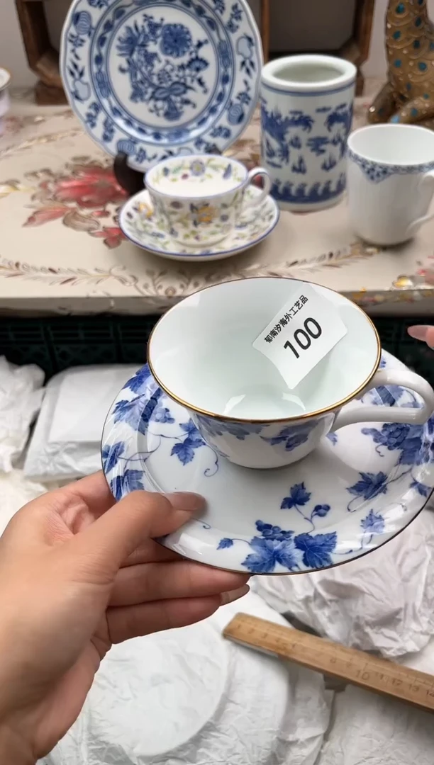 瓷片E****丽K         100