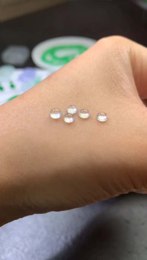 未镶嵌定制翡翠毛货 3.7-2.2