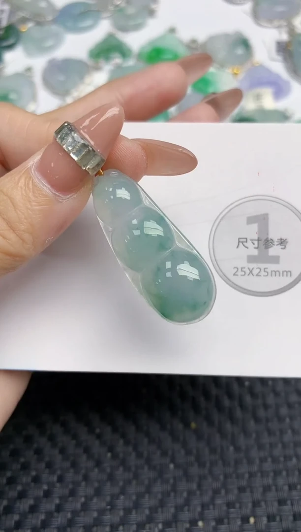 颈饰18K金镶嵌翡翠天然缅甸A货翡翠百元以上9元证书费自理