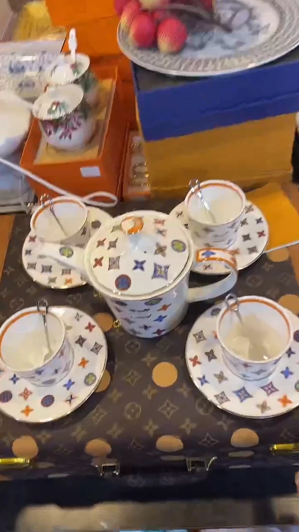 杯鸿辉家品牌瓷器，京东包邮！