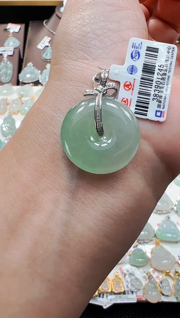 翡翠18K金镶嵌颈饰平安扣吊坠1245