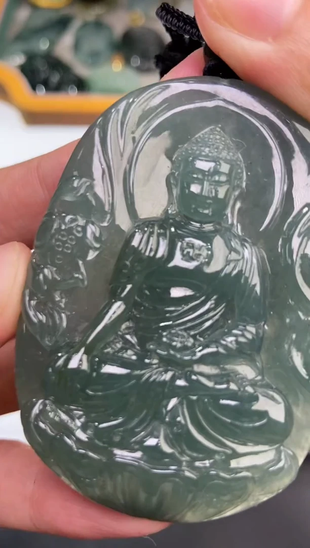 未镶嵌挂件翡翠373806     多人