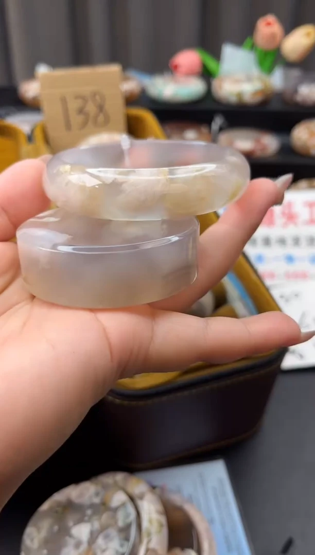 未镶嵌手镯石英质玉赠送镯心（圈口）57
