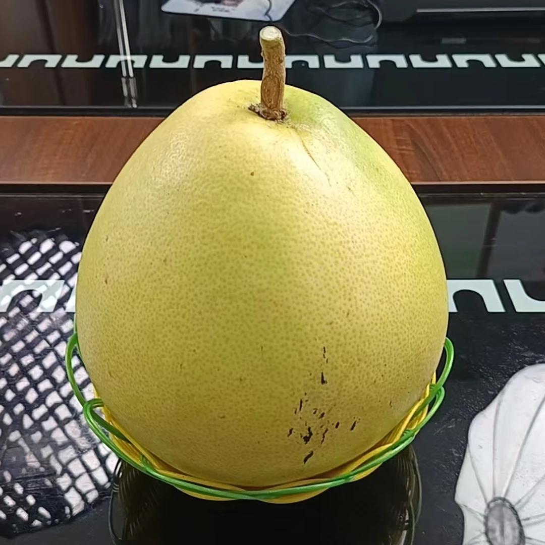 新鲜采摘软糯多汁当季红心白心柚子