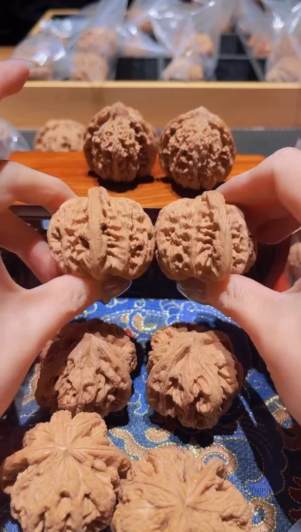 把件文玩核桃087白狮子44