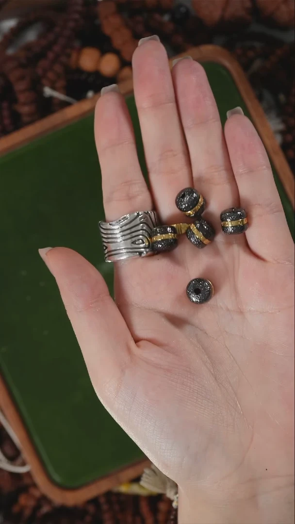 陨石坑黑金汉堡珠10*9