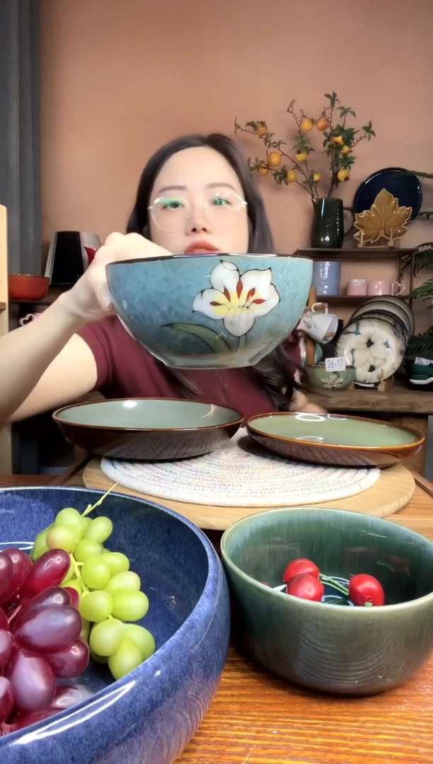陶瓷6.3英寸蓝色花朵面碗 微瑕疵