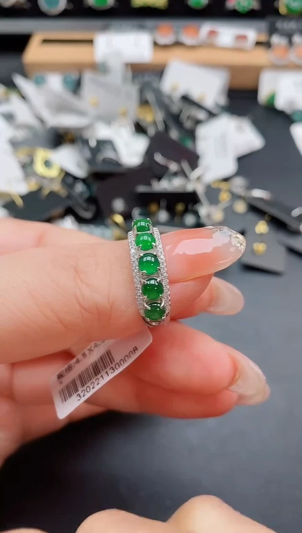 银S925镶嵌戒指翡翠1