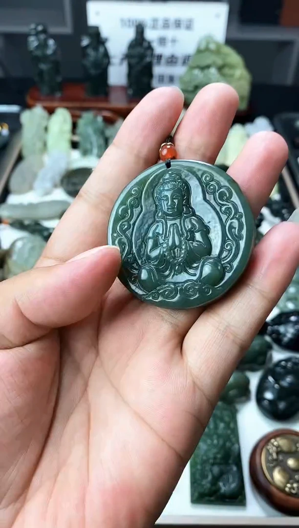 颈饰未镶嵌和田玉1