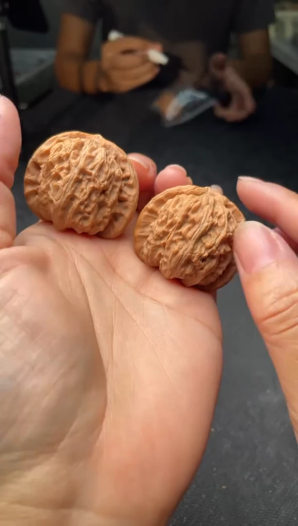 把件文玩核桃w254  白狮子  39