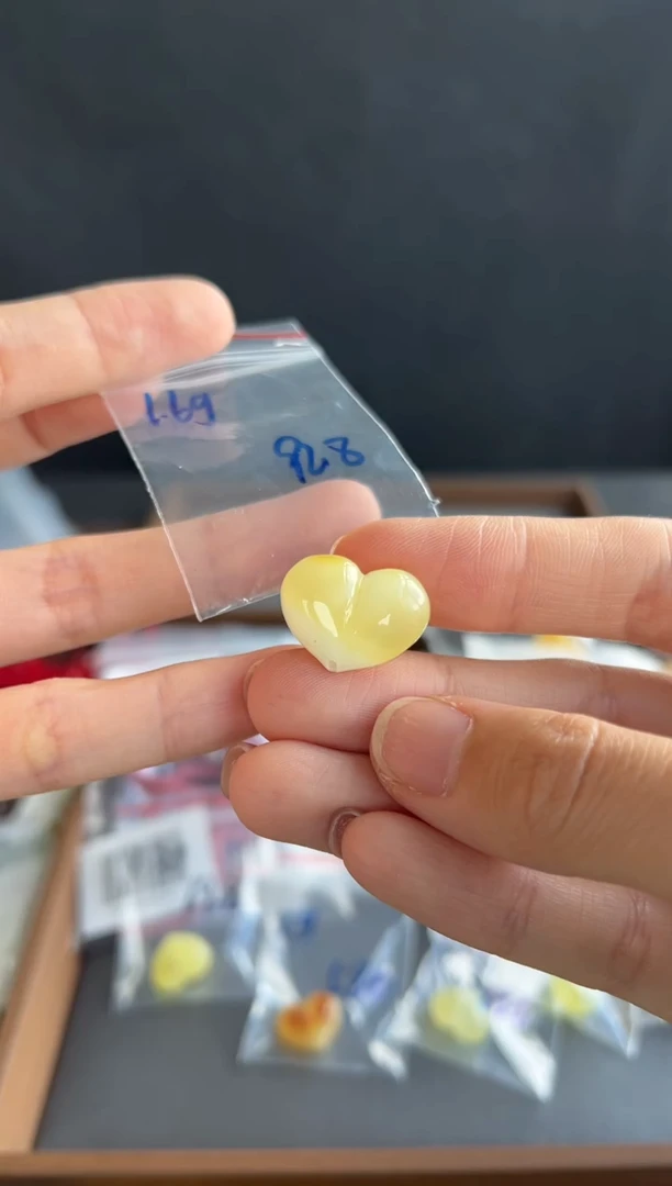 未镶嵌颈饰蜜蜡611买断