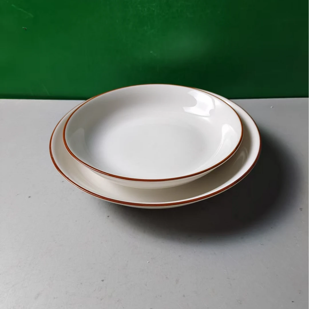 6015（小的口径17，高4，大的口径20，高4）陶瓷餐具B100
