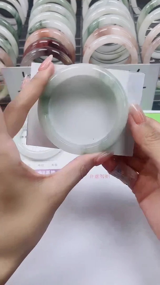 【闪购商品】石英质玉手镯未镶嵌A30-56/57