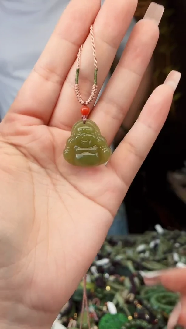 和田玉未镶嵌颈饰拍一发一