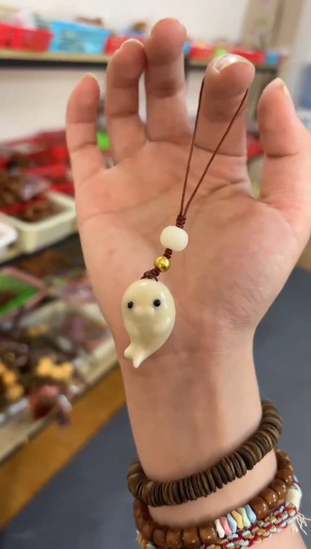 吊坠菩提根/象牙果海豹钥匙扣