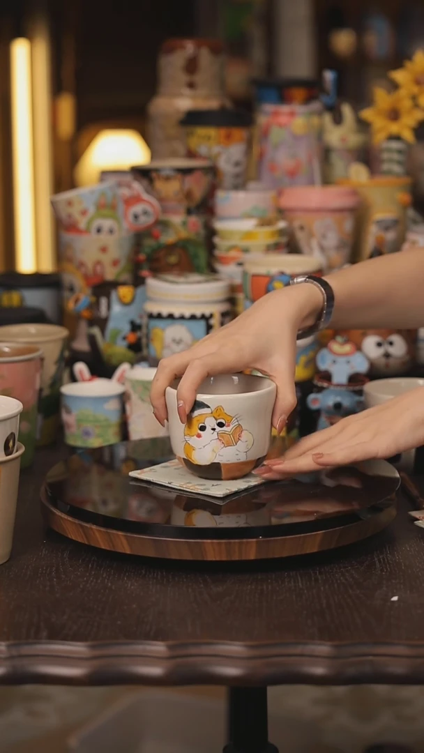 景德镇釉下彩绘设计师款式陶瓷