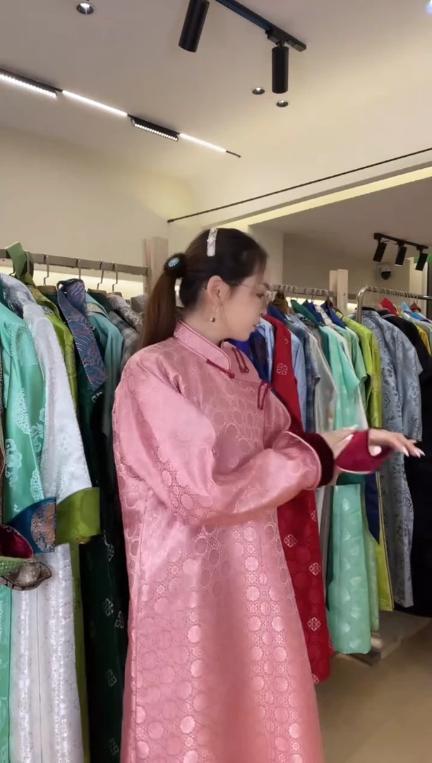 059  成人蒙古袍粉色 2x l码