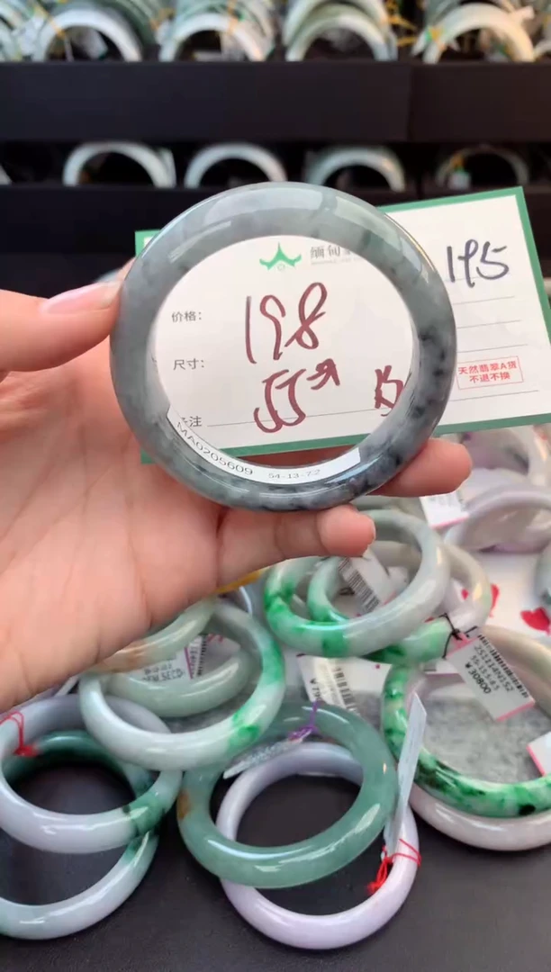 未镶嵌定制翡翠茶****娟毛货需精细抛光+多人