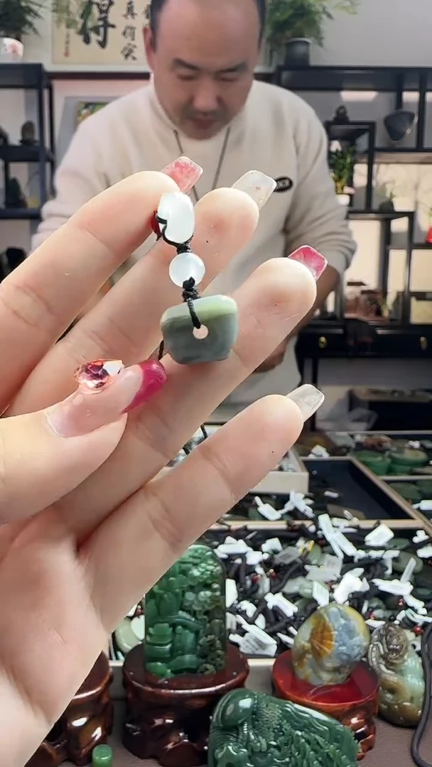 颈饰未镶嵌和田玉54