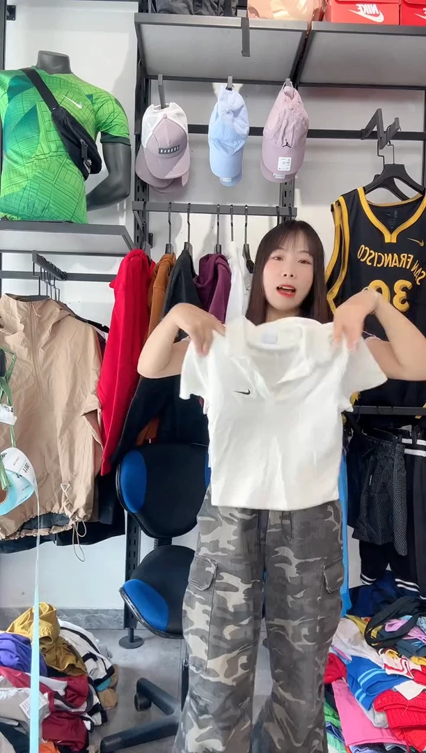 1181  编码 瑕疵款直播间过款为准 尺码