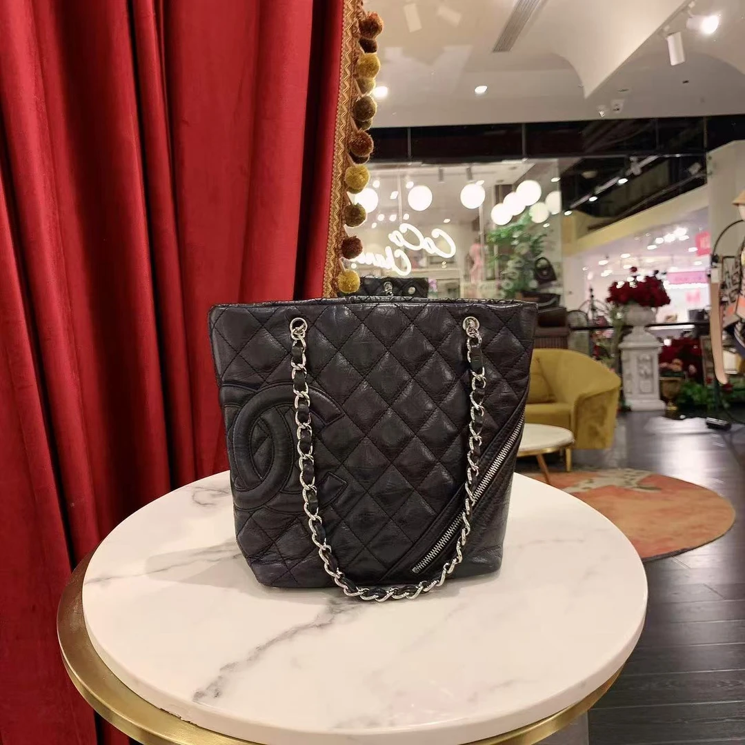 95新 Chanel/香奈儿 康鹏菜篮子小号so black牛皮手提/44627273