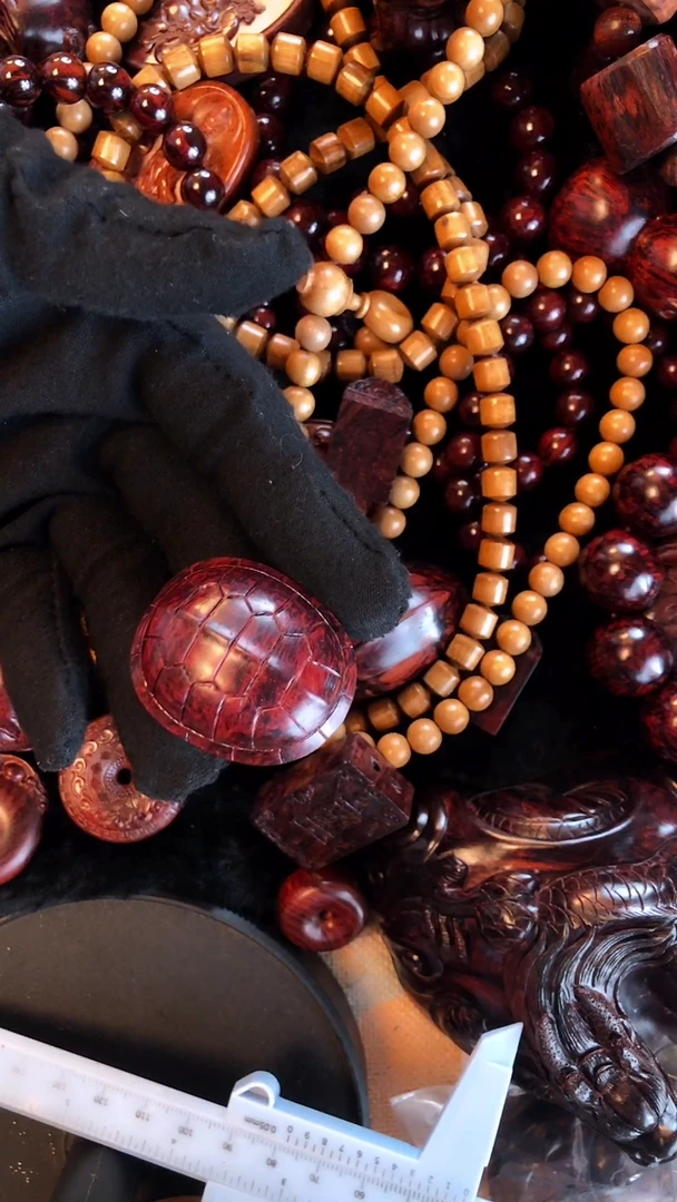 降真香手串/手链一****?海南红降土埋玉化料富甲吊坠