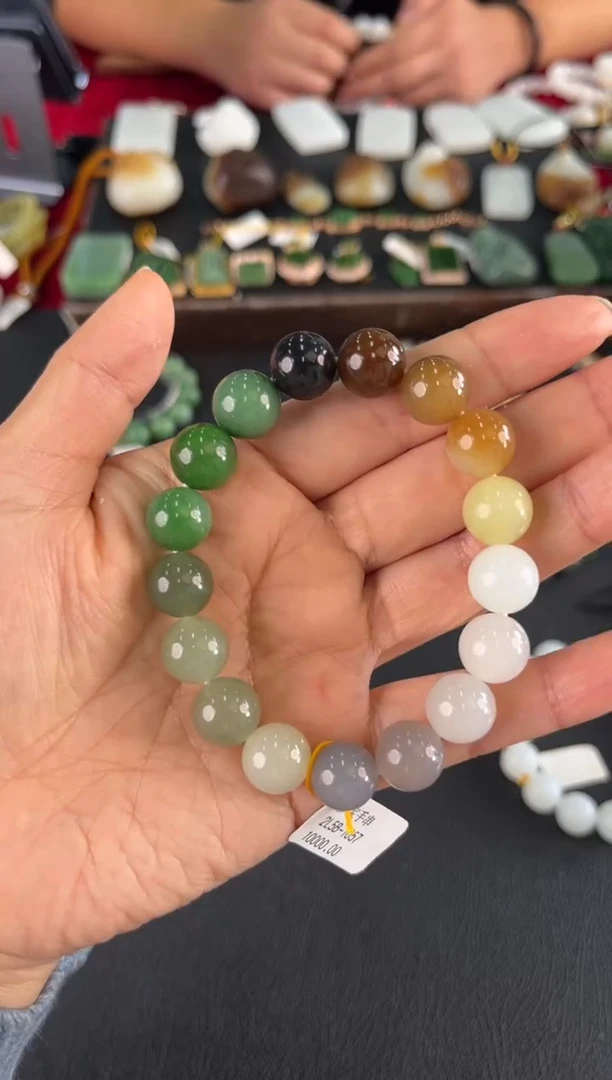 颈饰未镶嵌和田玉昕*手串