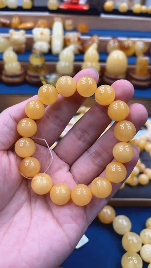 手串蜜蜡未镶嵌p56稀有焦皮料单圈 微瑕 13mm 20.39克