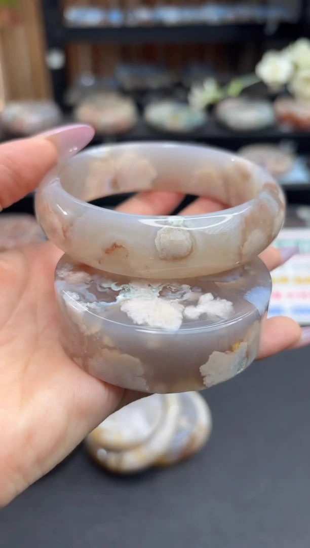 未镶嵌手镯石英质玉A446(63圈赠送镯心)